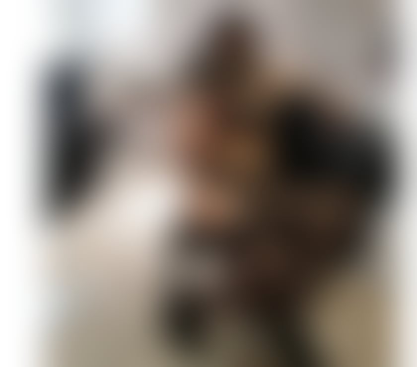 Sandra, sexy Latina, horny, professional massages