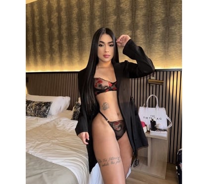 Escorts Bromley Town Centre Bromley - Photos for NEW PARTY GIRL IN TOWN 🤗🥳