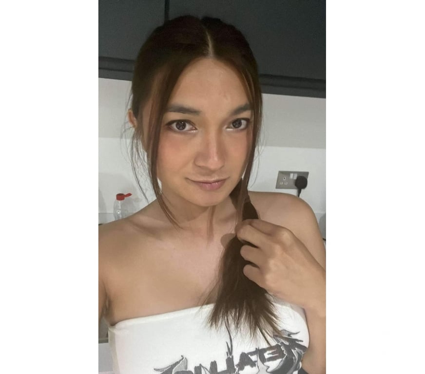 Escorts Leicestershire Leicester - Photos for Attractive Sophisticated Transsexual Versatile Thai Massage