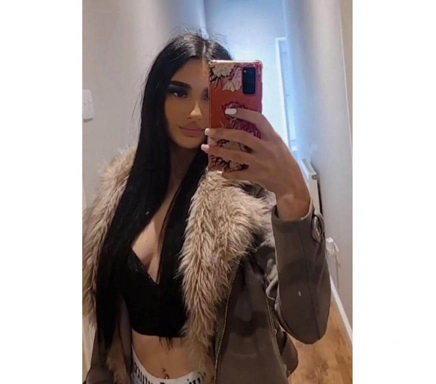 Escorts Peterborough Peterborough City Centre - Peterborough - Photos for NEW BRUNETTE ONLY OUTCALL