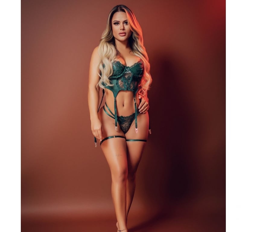 Escorts Central London London Bridge Station - Central London - Photos for New in town… offering deeply relaxing Tantric massage.”