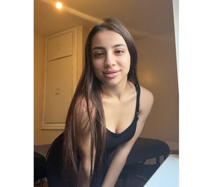 Photos for 🥰Vanessa New to You town 💥💥