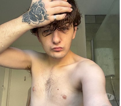 Gay Escorts London Luton Airport Luton - Photos for Horny 24 year old Gay Escort