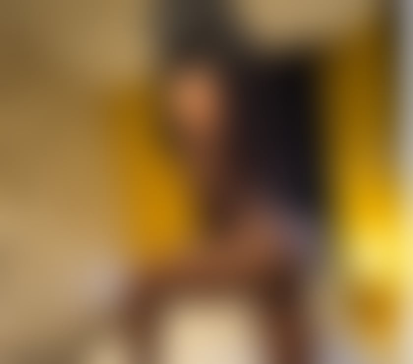 Trans Escorts West London Shepherd`s Bush - West London - Photos for Shakira Brazil brunette 21 cm big performs massage available