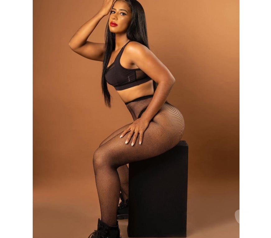 Escorts East London Woolwich Arsenal - DLR Station - East London - Photos for 🫦🥰🫶 NEW town💖SEXY🫦✨️ GABY✨️PARTY🎉