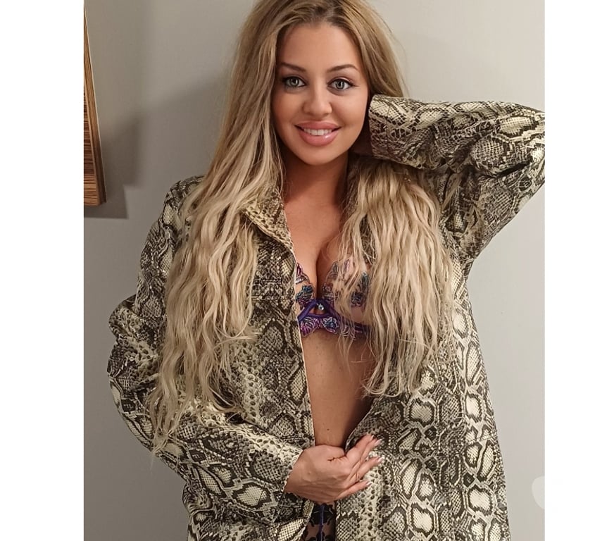 Escorts Buckinghamshire High Wycombe - Buckinghamshire - Photos for Hello i am new woman in hp11call me anytime babe xx