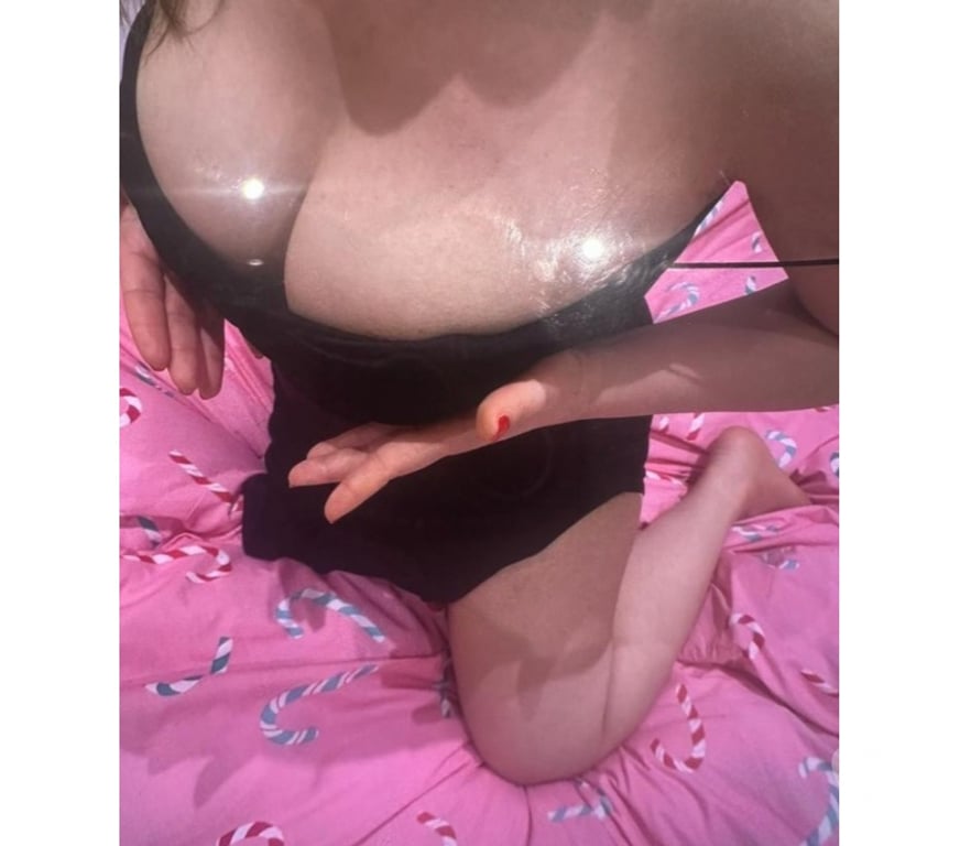 Escorts Cardiff Roath - Cardiff - Photos for Relaxing and Stress Relieving Massage from Lovely Thai Lady