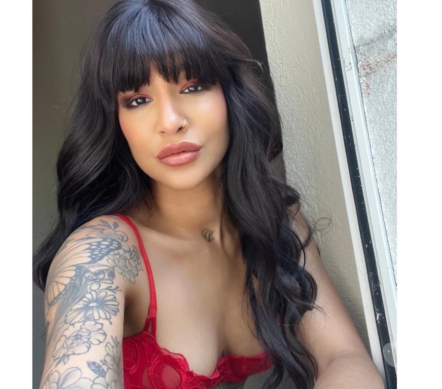 Escorts Derry and Strabane Londonderry - Derry and Strabane - Photos for Brasileña nueva en la ciudad❤️‍🔥