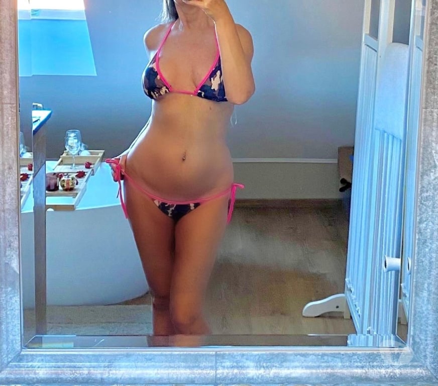 Escorts North West London Hendon Central - North West London - Photos for Blonde Fit Charlotte