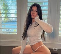 🎀ZENAYDA 🎀 PARTY GIRL