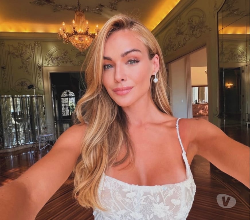 Escorts Devon Torbay - Photos for Video call and pack of videos