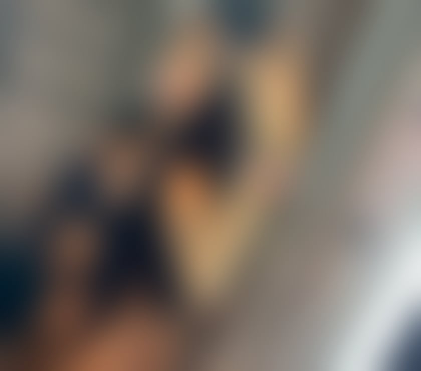 Escorts West Yorkshire Bradford - Photos for New in town I'm Petite Discreet Real brunette