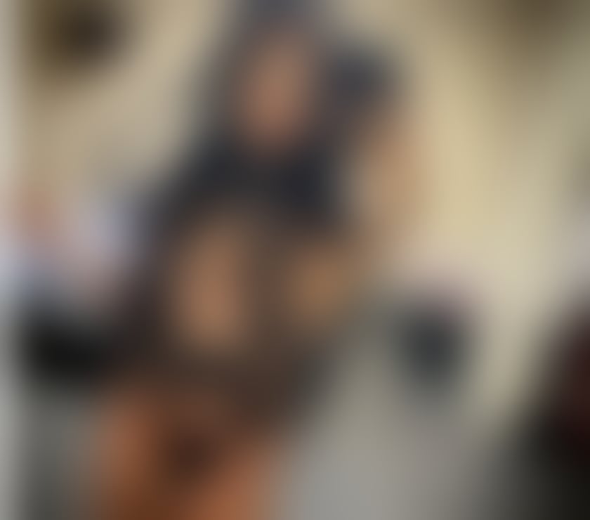 Escorts Bradford City Centre Bradford - Photos for New in town I'm Petite Discreet Real brunette