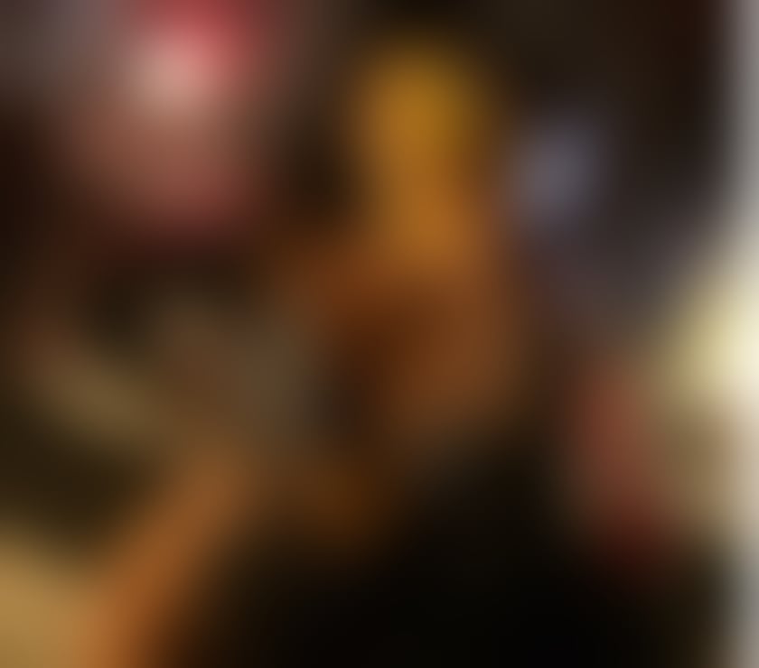 Escorts West Yorkshire Bradford - Photos for New in town I'm Petite Discreet Real brunette