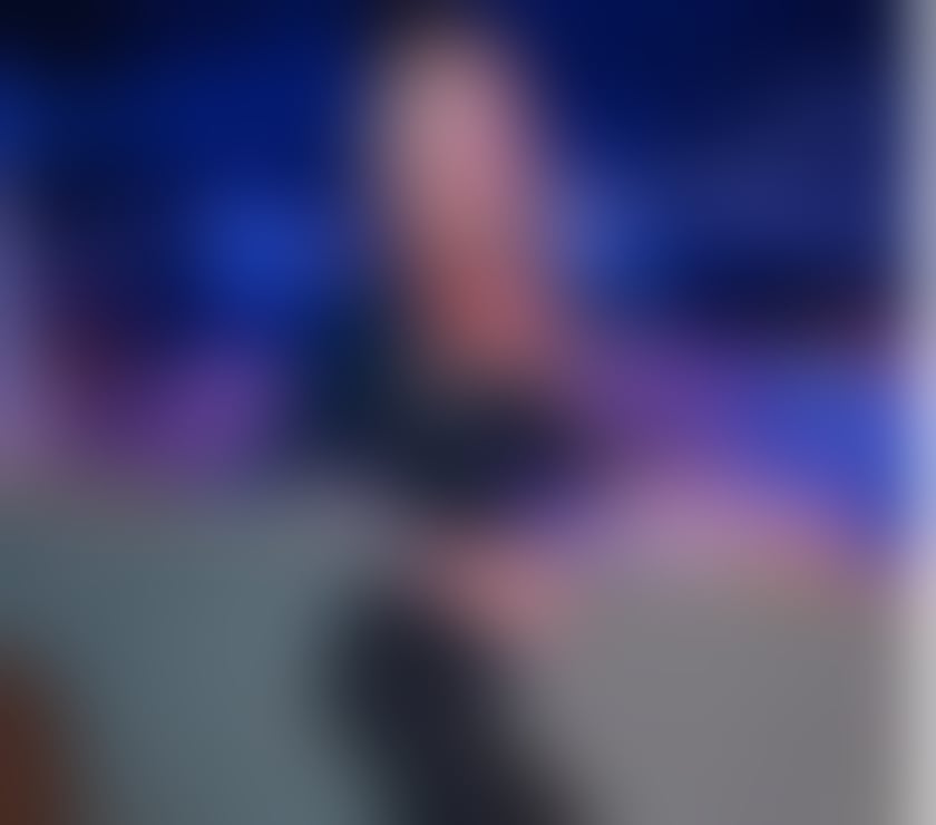 Mistress Bella Wolf – Elegance, Presence and Refined Dome