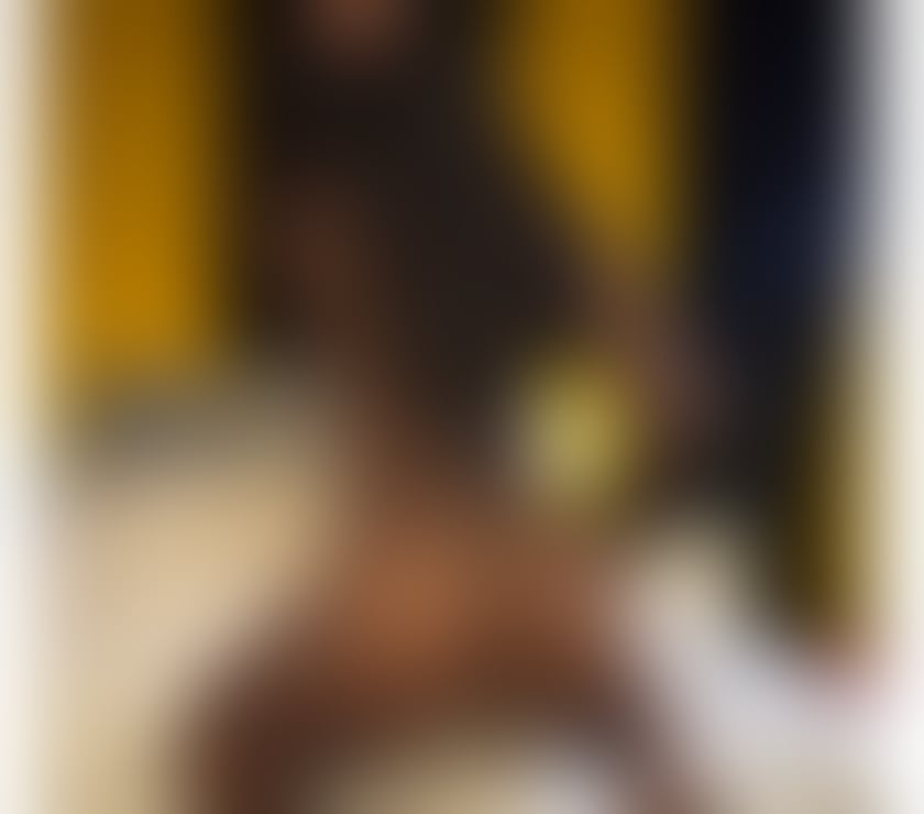 Trans Escorts West London Shepherd`s Bush - West London - Photos for Shakira Brazil brunette 21 cm big performs massage available