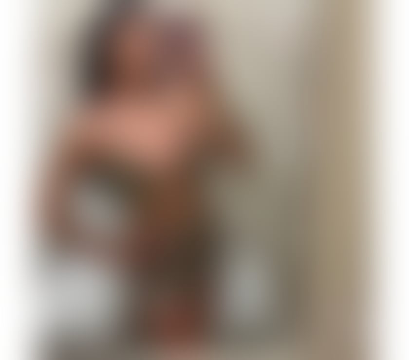 Escorts Luton Town Centre Luton - Photos for New girl here In out available 24 7 party girl 🥰