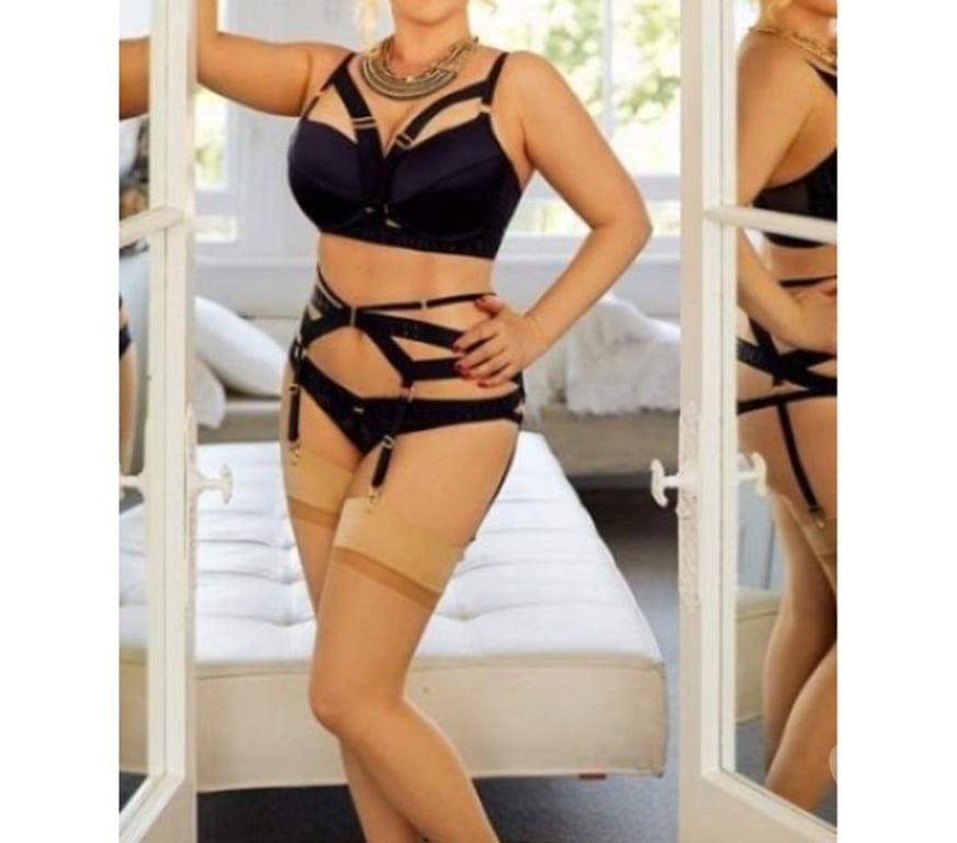 Escorts Oxfordshire Oxford - Photos for English Milf Victoria