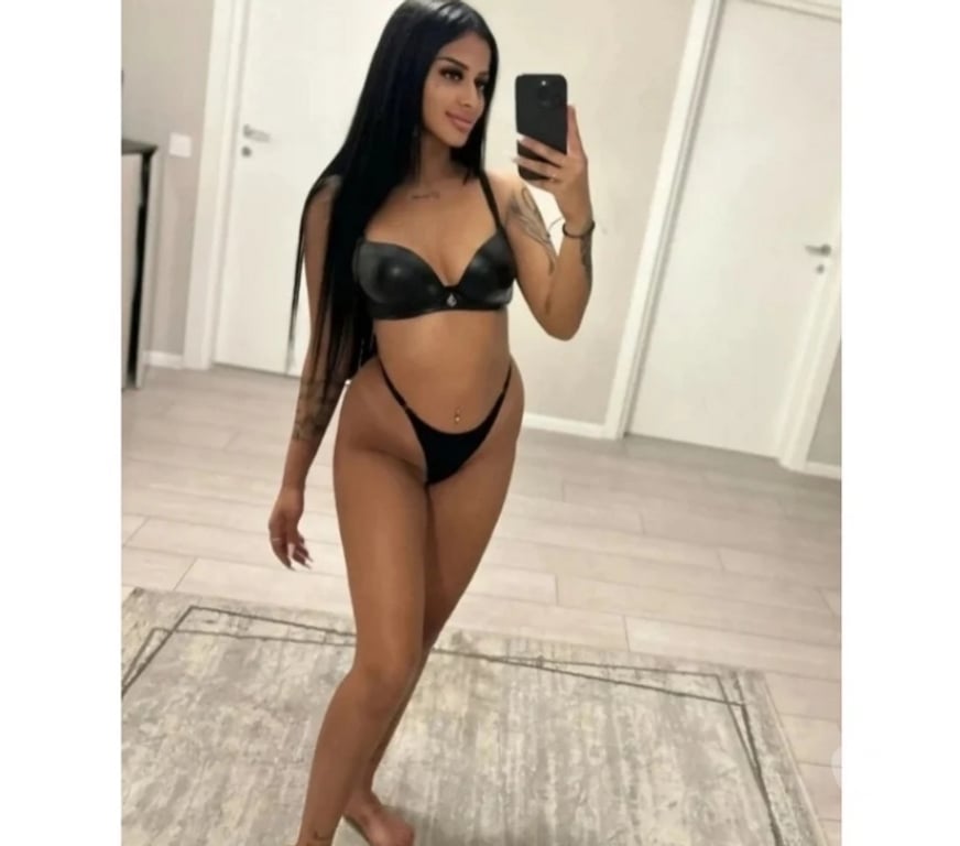 Escorts West Yorkshire Kirklees - Photos for Hello I'm Lorena new girl😘 best service hot 🔥