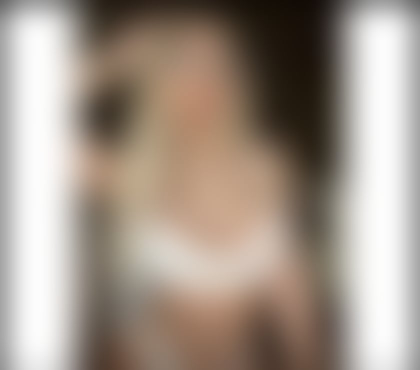 Escorts Renfrewshire Paisley - Renfrewshire - Photos for LORA NEW PARTY GIRL IN YOUR CITY😘🥂