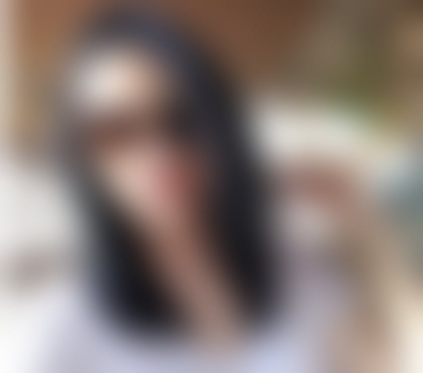 New girl in town. Party girl.