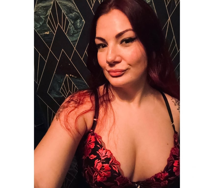 Escorts South Yorkshire Rotherham - Photos for English Ruby Siren, Temptress Extortionate, New girl in town