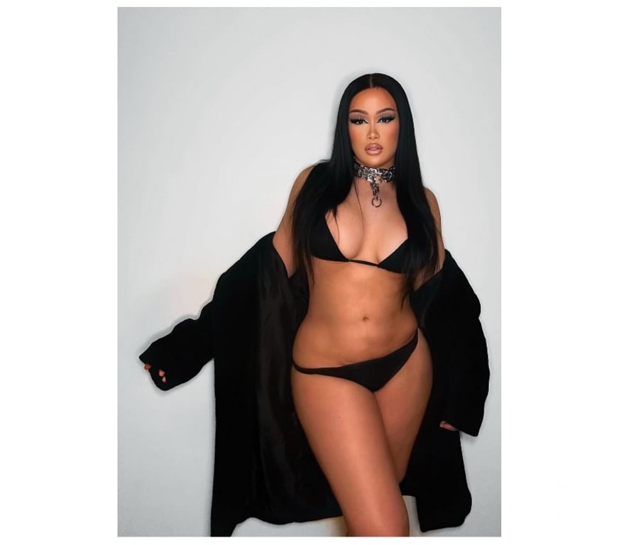 Escorts East London Newham - Photos for EMMA 🍑 Party girl 🥂 WET and HORNY 💦