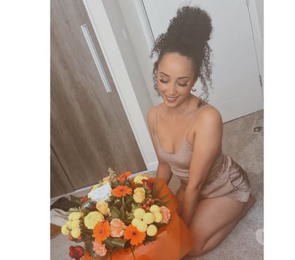 Escorts Newlands Glasgow - Photos for NewMid 20's Girly bored home alone. Feeling Spontaneous? xox