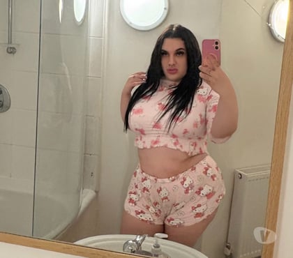 Escorts East Finchley North London - Photos for TRANS FREAK SHEMALE AMELIA FAT ASS partyy