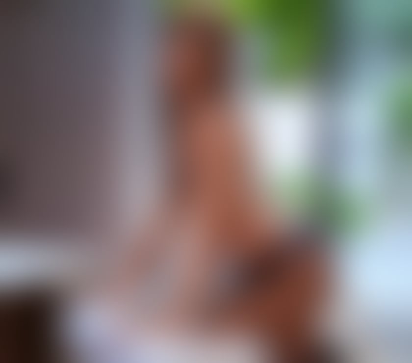 Trans Escorts Hertfordshire Stevenage - Photos for Golden Skin I'm your most irresistible fantasy come to life