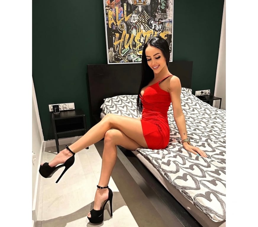 Escorts Gloucestershire Gloucester - Photos for Karina💯🍌🍑no rush💯fresh💯genuine🍌🍑