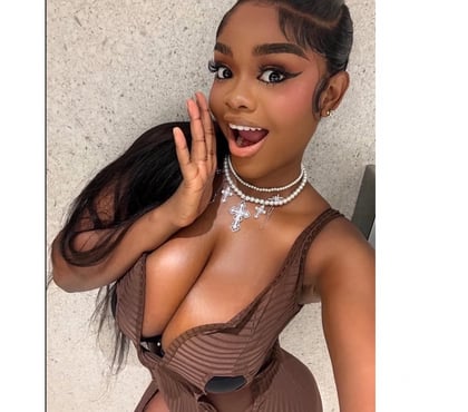 Escorts and Massages Swindon Town Centre Swindon - Photos for 💚Two girls you choose 💚