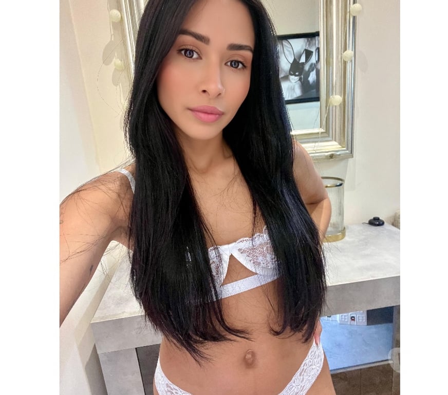 Escorts Hampshire Portsmouth - Photos for Cloe Naughty ❤️‍🔥 Girl Available All Night 🥂🍾