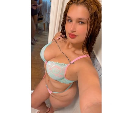 Escorts Chelmsford City Centre Chelmsford - Photos for Lara fresh girl from Brasil 🩷 first time in chelmsford