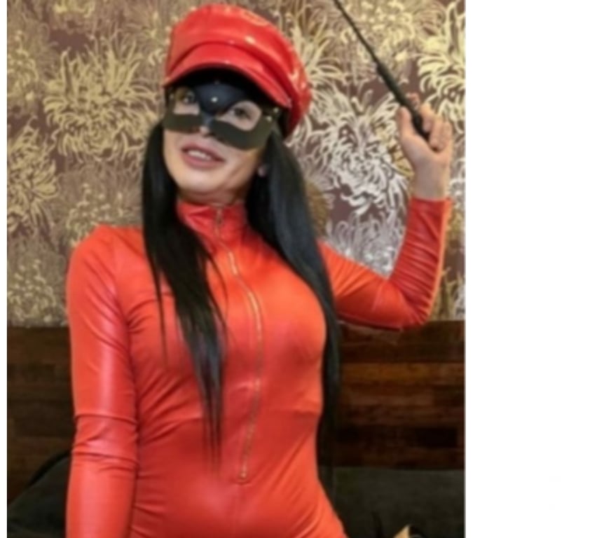 Escorts Norfolk Norwich - Photos for Mistress‼️DOMINATRIX‼️STRAP-ON‼️PARTY🍾🥂