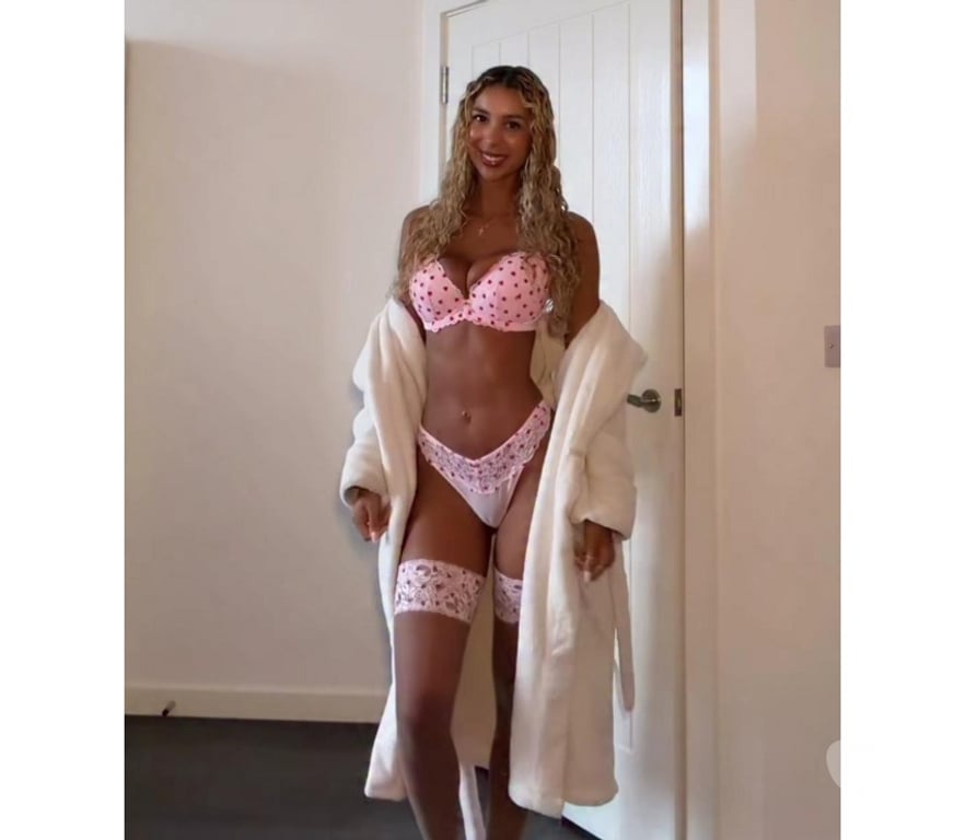 Escorts Greater Manchester Manchester - Photos for JULIA New in Town 🤤🔥