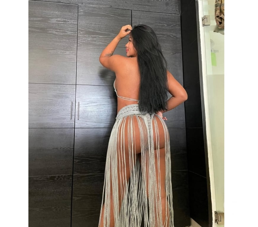 Escorts Greater Manchester Manchester - Photos for Hot & Confident Girl – Discreet and Friendly