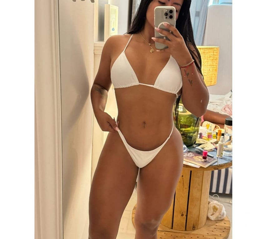 Escorts Greater Manchester Manchester - Photos for Hot & Confident Girl – Discreet and Friendly