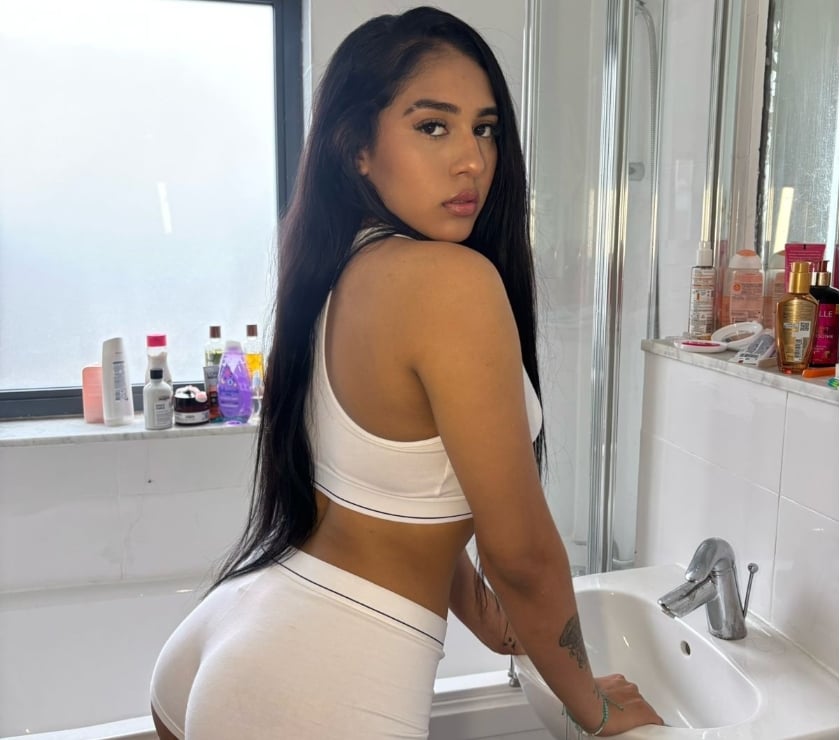 Escorts Manchester City Centre Manchester - Photos for LUISA COLOMBIAN 🎉100% REAL ALL NATURAL