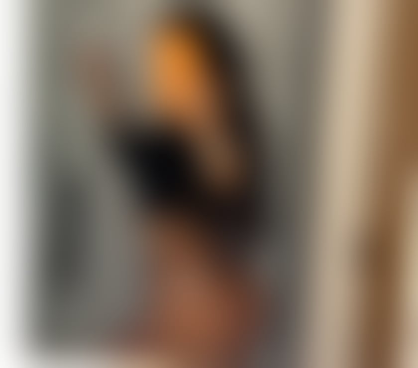 Brazilian brunette with silicone 🇧🇷🇧🇷🌶️