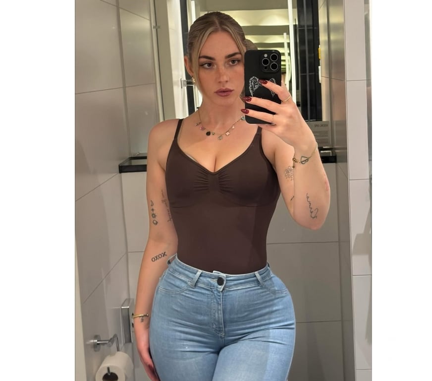 Escorts Greater Manchester Manchester - Photos for Sol Charm and Unforgettable Moments