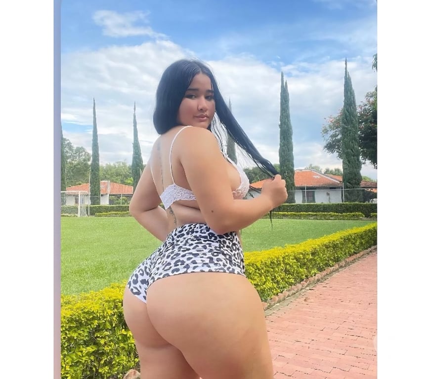 Escorts West Midlands Birmingham - Photos for Big bum 🍑 big ass🍑 in the city 👅💦