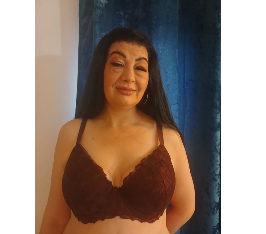 Escorts North London Enfield - Photos for Sexy beautiful Tiffany ♥️ 💙