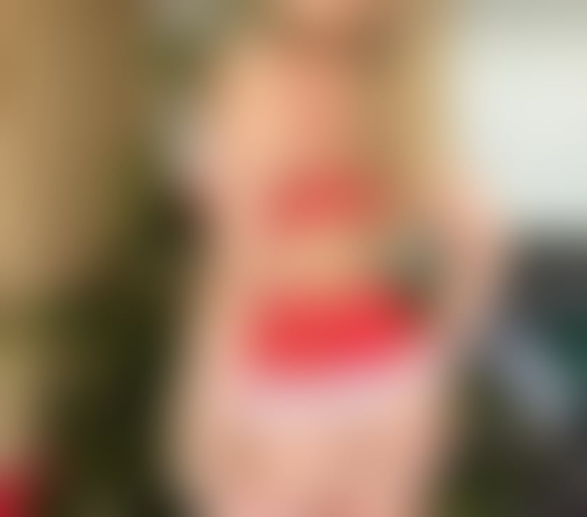 Escorts East London Havering - Photos for Party blonde Milf in town big boobs