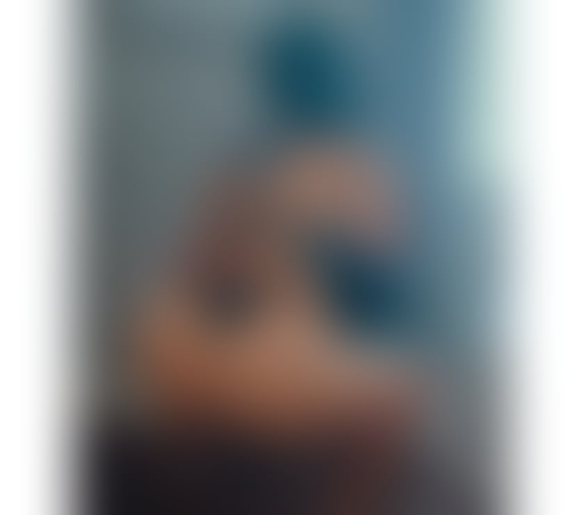 SUSSY BEAUTIFUL *****