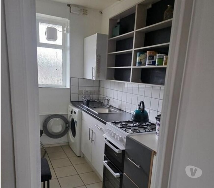 room to let East London Clapton Station - East London - Photos for Large double room to let in clapton all bills included