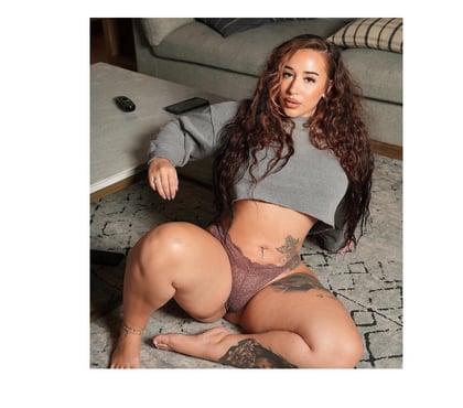 Escorts and Massages Woolwich South East London - Photos for Susan🥰🥰 girl Latina sexy bum🍑🍑