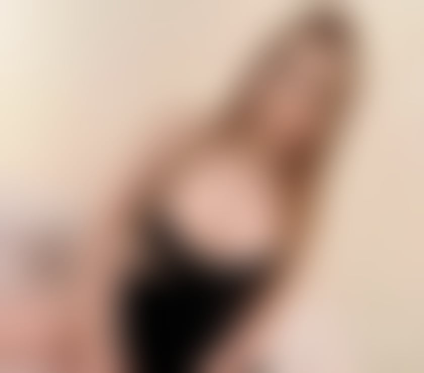 Escorts Shropshire Telford and Wrekin - Photos for Emmie Thai professional Massage And Body To Body😘