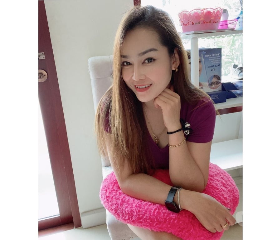 Escorts Shropshire Telford and Wrekin - Photos for Emmie Thai professional Massage And Body To Body😘