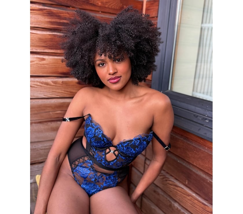 Enter a world of elegance and desire with Maya Melo ❤️